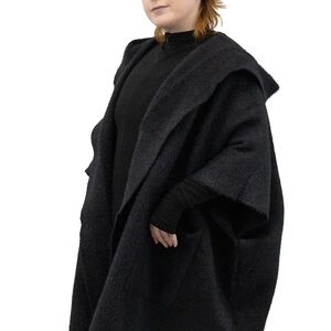 Raya Fleece Hooded Poncho